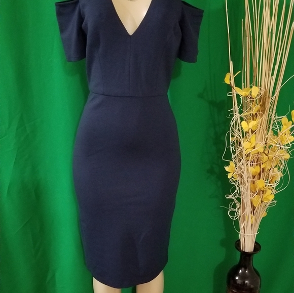 BCBG DRESS - Picture 6 of 8